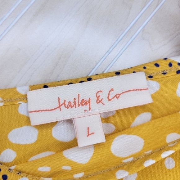 Hailey & Co Goldenrod Tank Top with Shoulder Ties Sz Lg - Picture 5 of 6